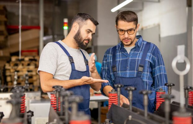 Research on Employment Among Immigrants to the EU in the Media