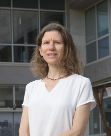 Analia Schlosser